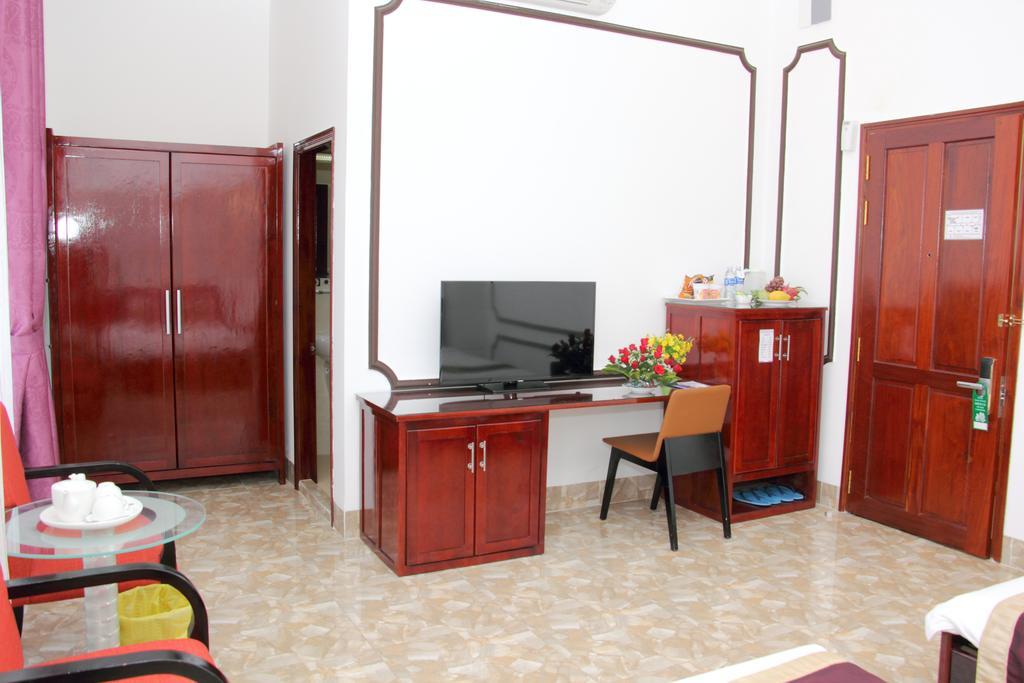 Trần Vinh Khách sạn