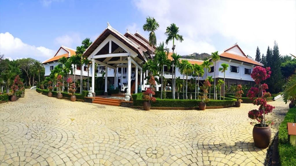 Long Hai Beach