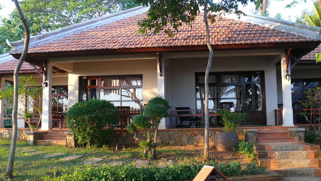 Resort Long Hai Beach 4*