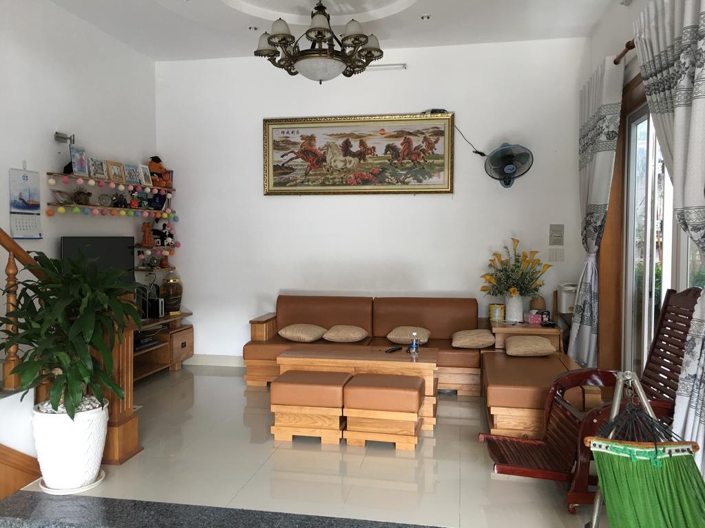 Thom's * Vung Tau