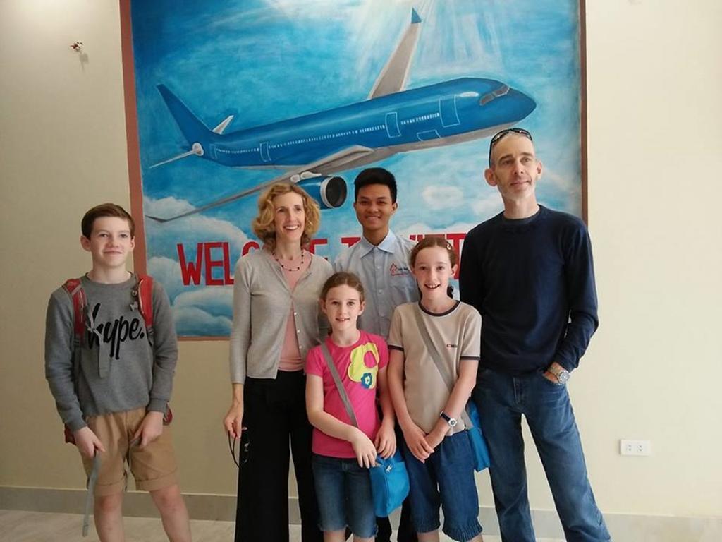 Family Airport 3* Thach Loi