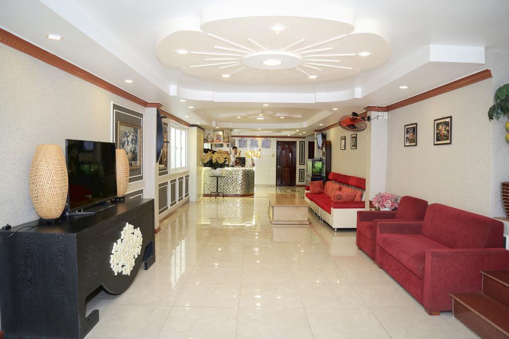 Phu Qui Hotel 2*