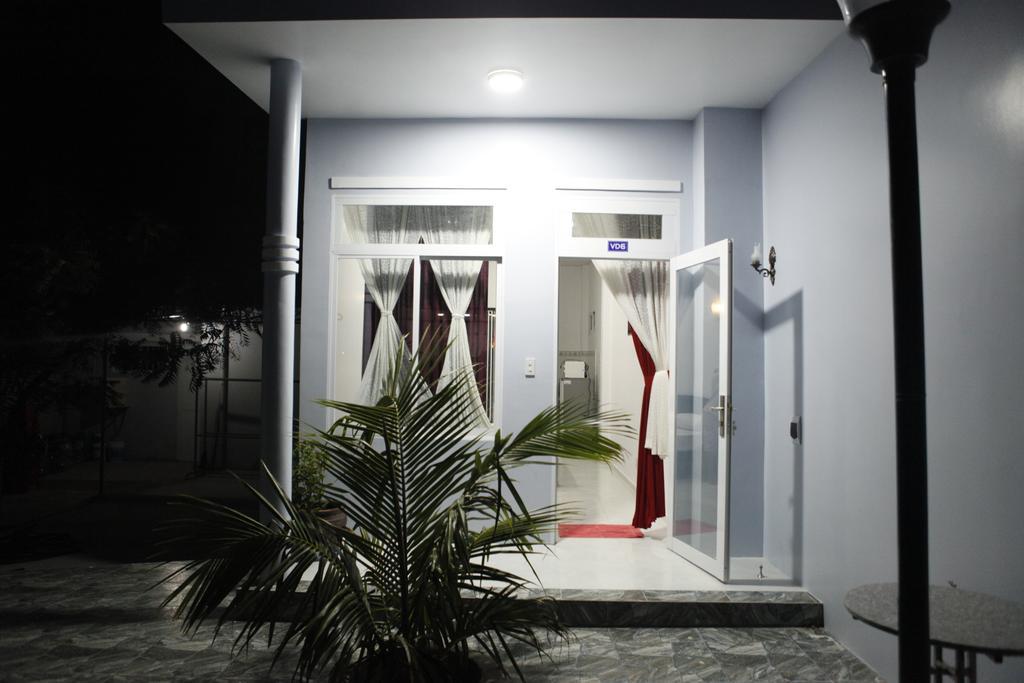 Nguyen Minihouse Villa *