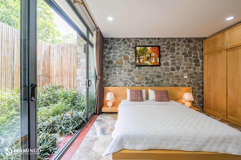 Happy Owner Villa Ngoc Quang