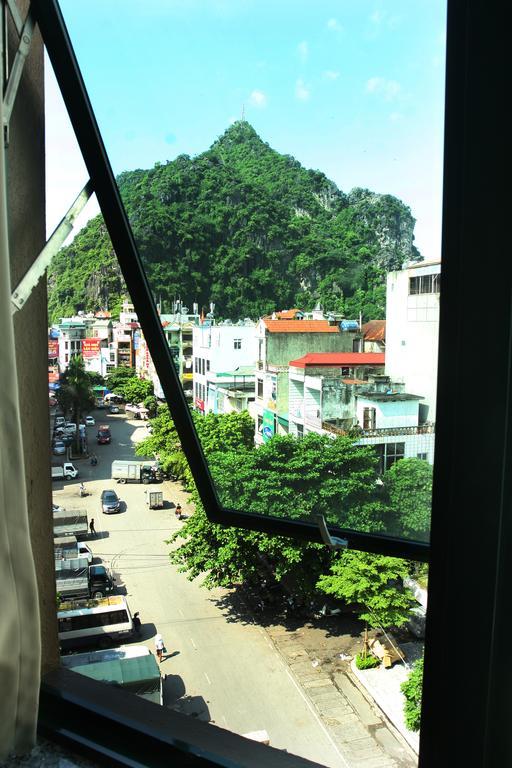 Bay 2* Ha Long