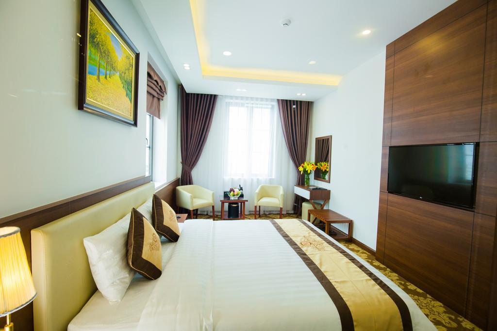Grand Hotel Hotel 3*