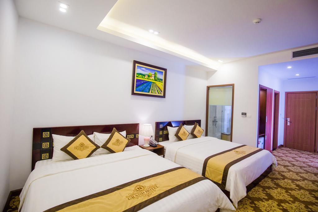 Grand Hotel Hotel 3*