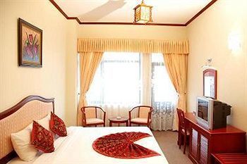 Hotel Asean Halong 4*