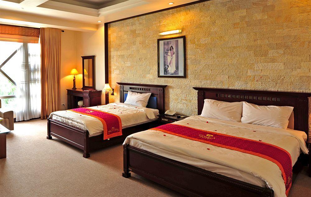 Camela & Hotel