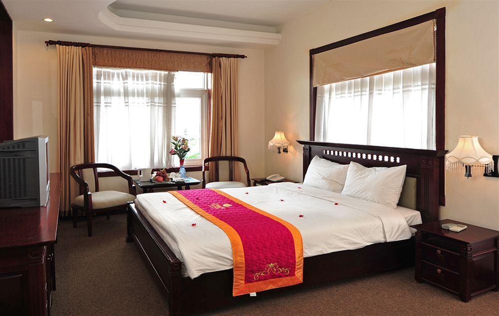 Camela & 4* Hai Phong