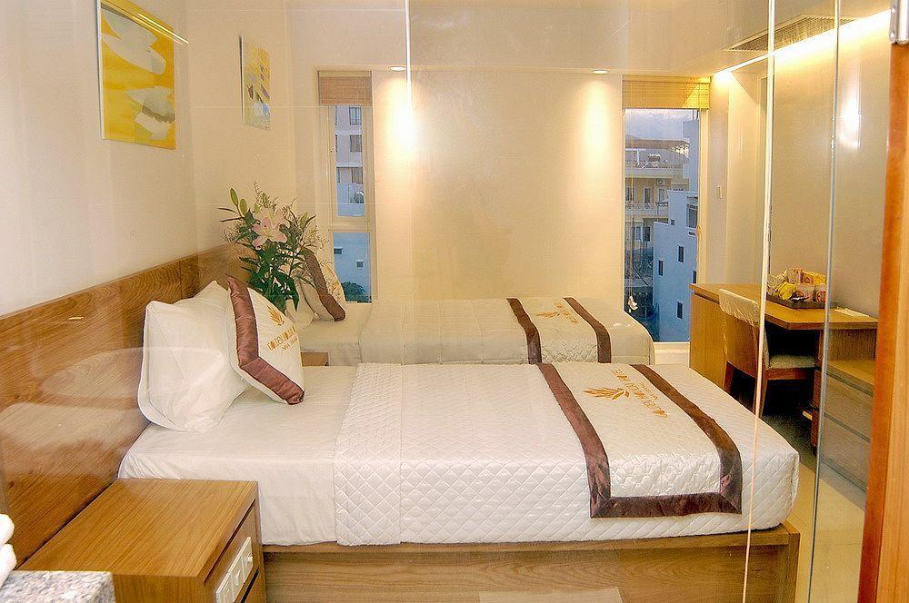 Holiday Hotel Hotel 3*