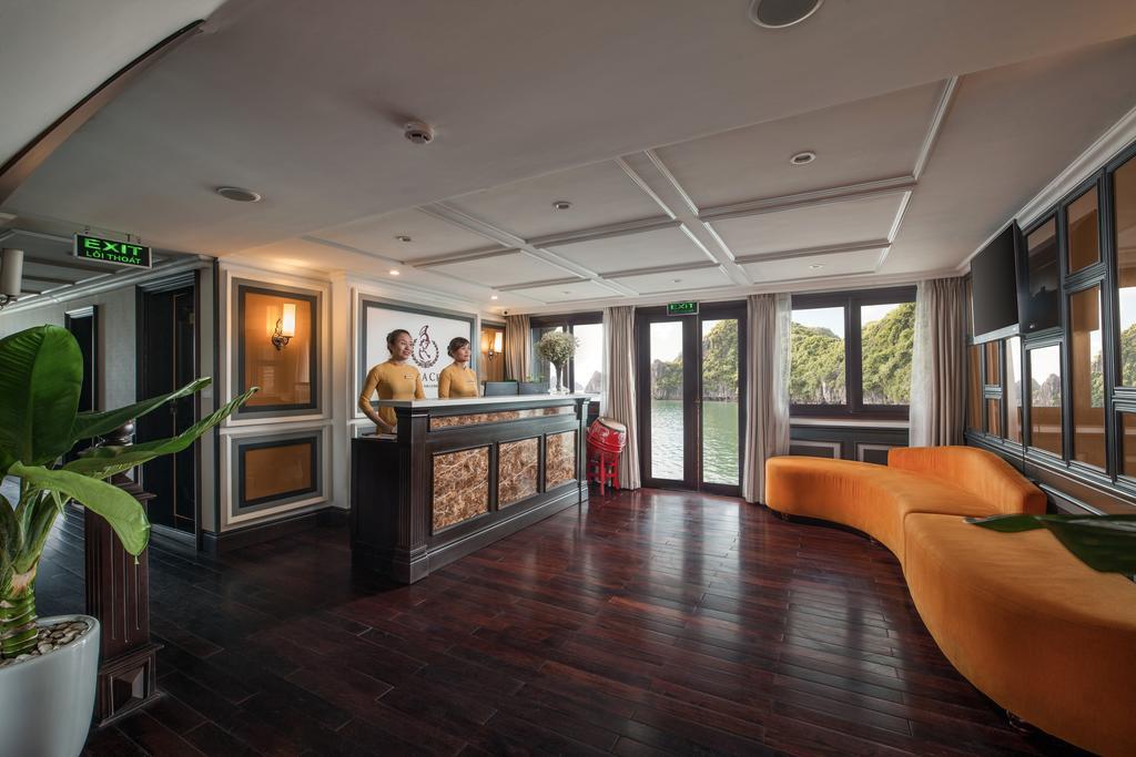 Halong Athena Cruise  5*