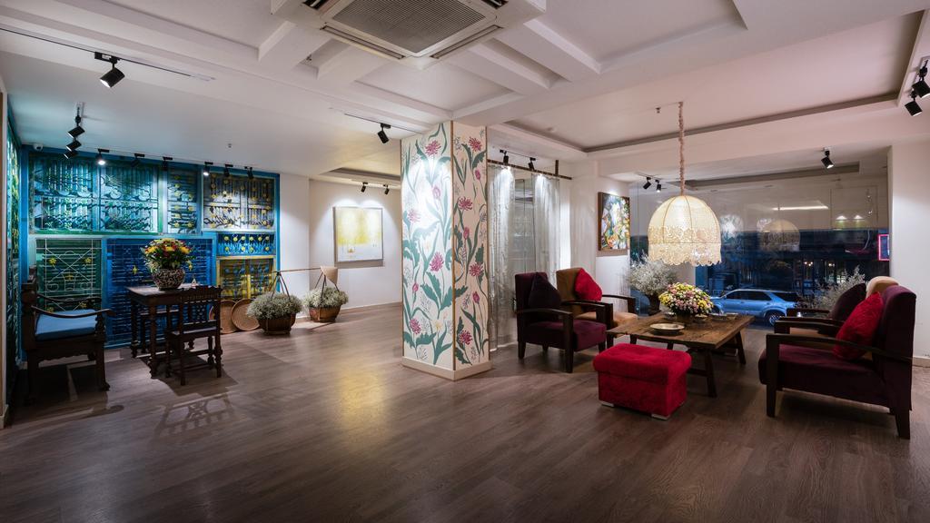 Khách sạn Asian Ruby Center Point & 3*