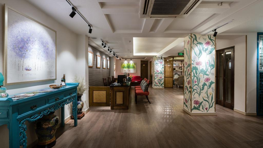 Khách sạn Asian Ruby Center Point & 3*