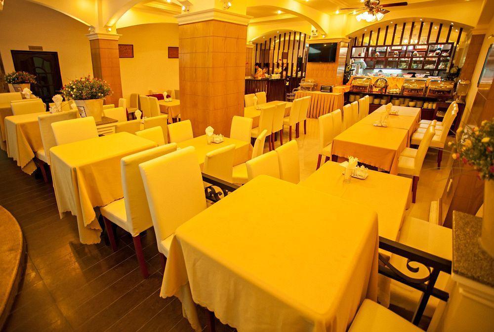 Palm Hotel