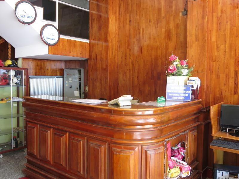 Hotel Quang Vinh 2 *