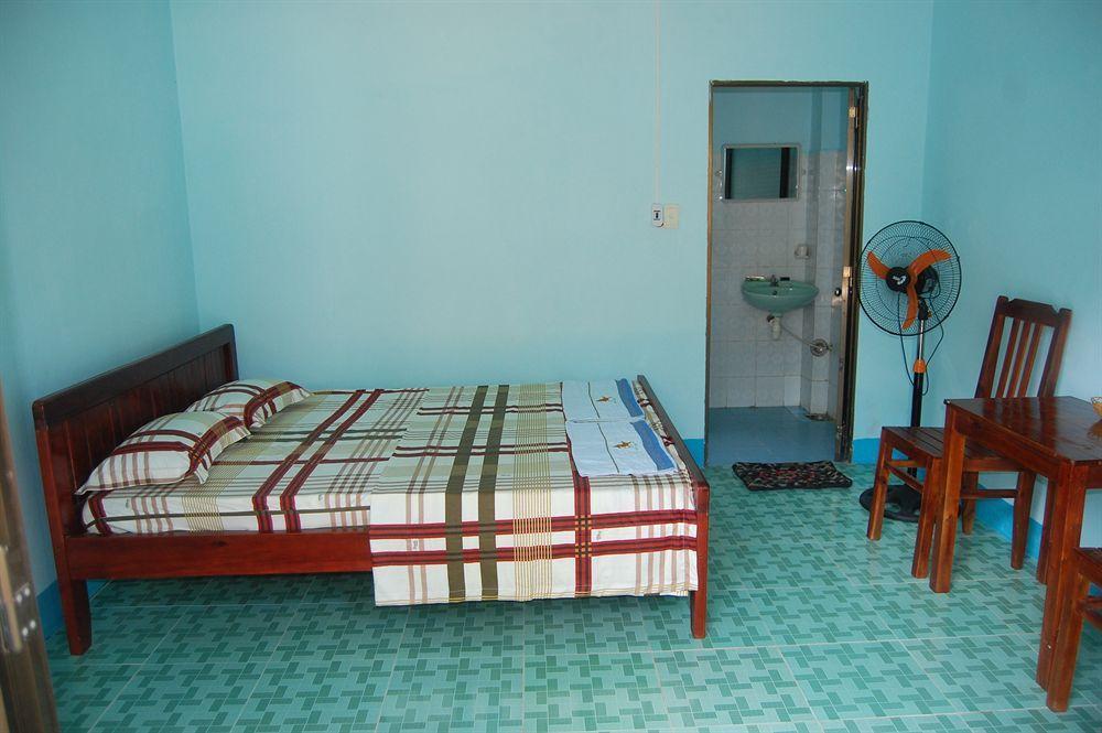 Sunny Hotel