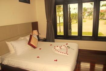 Ban Thach Riverside & Hotel 4*