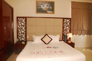 Ban Thach Riverside & Hotel Tam Ky