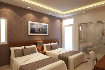 Azura Hotel 3*