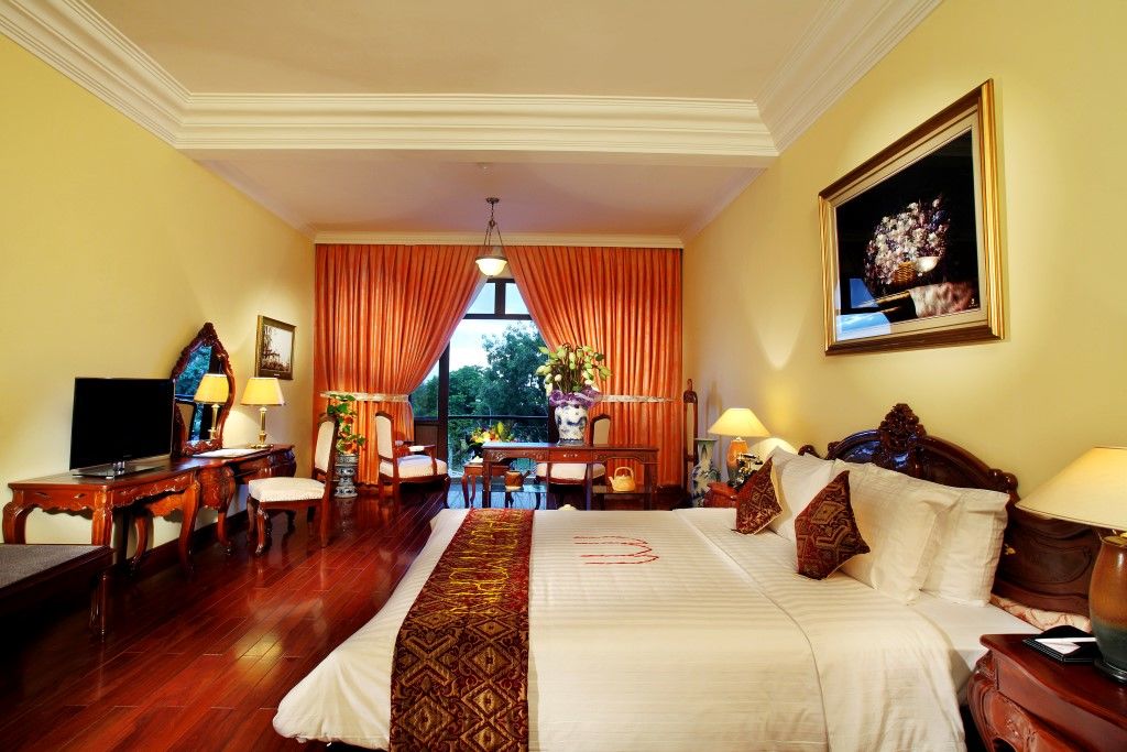 Khách sạn Saigon Morin 4*