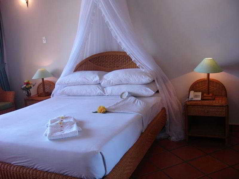 White Resort 4*