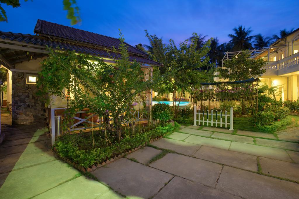 Blue Paradise Resort 3*