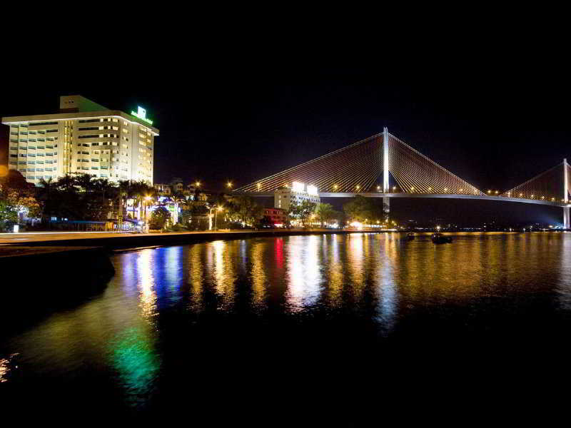 Halong Plaza 4*