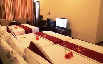 Truong Son Tung 1 - Beautiful Hotel