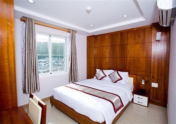 Ngoc Hong Hotel 3*