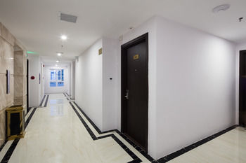 Balcony Hotel 4*
