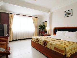C Hotel- De Tham Bui Vien Walking Street 3*