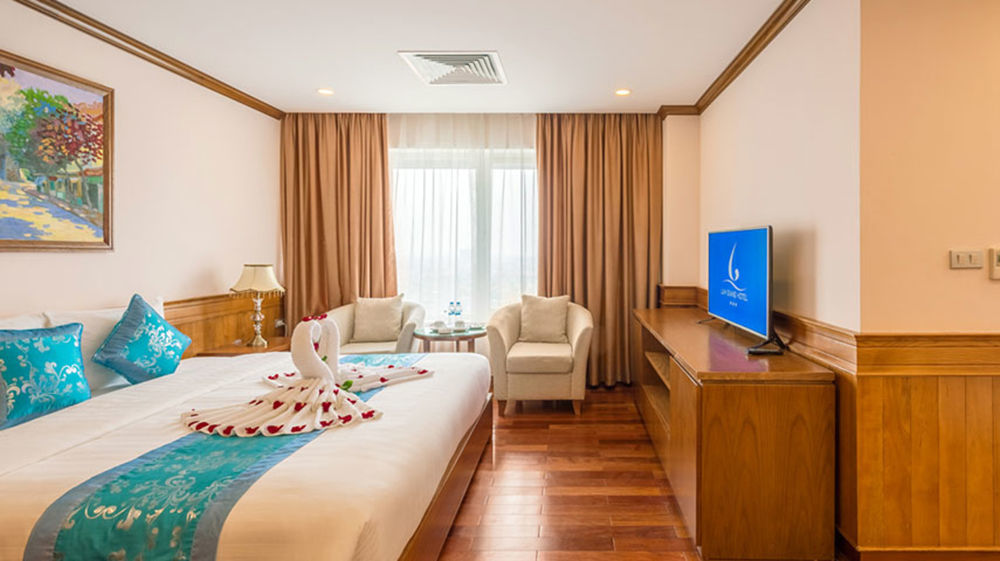 Hotel Lam Giang 3*