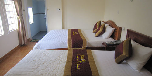 Hung Phat Hotel *