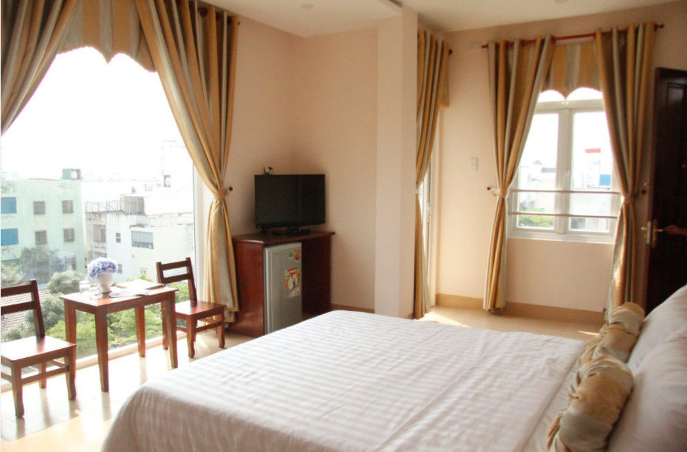 Huong Binh Hotel 2*