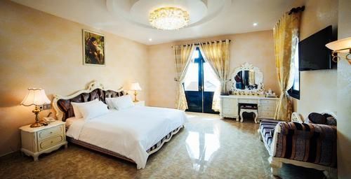 Bezel Hotel 2*