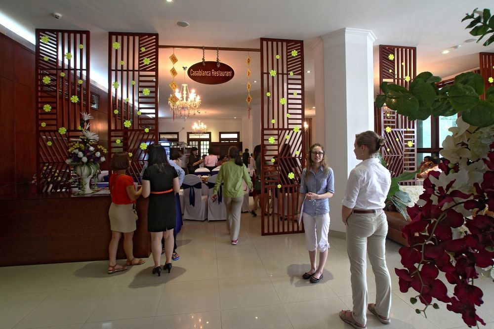 Hotel Flora Beach Hotel & Spa