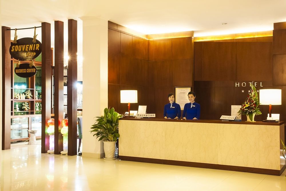 Hotel Flora Beach Hotel & Spa 3*