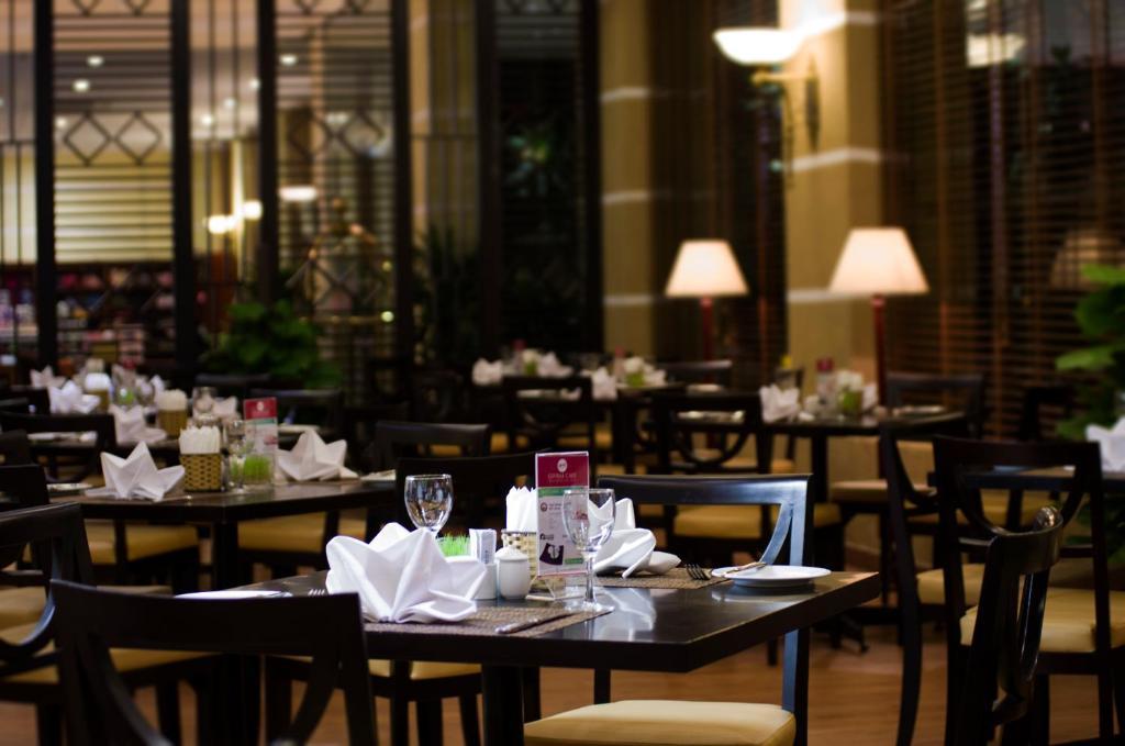 Aloha Halong Hotel 4*