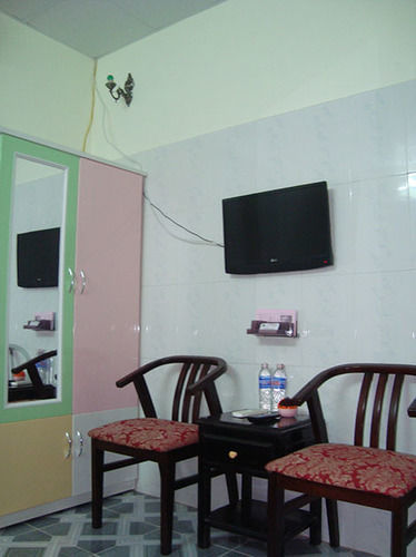 Anh Linh 1 Hotel 2*