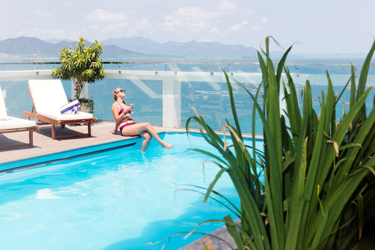 Balcony Hotel