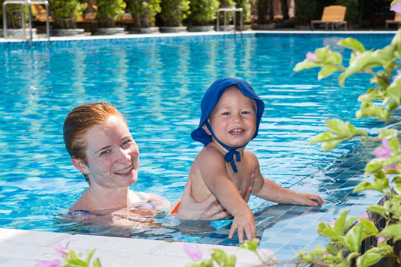 Countryside Garden & Bar Resort