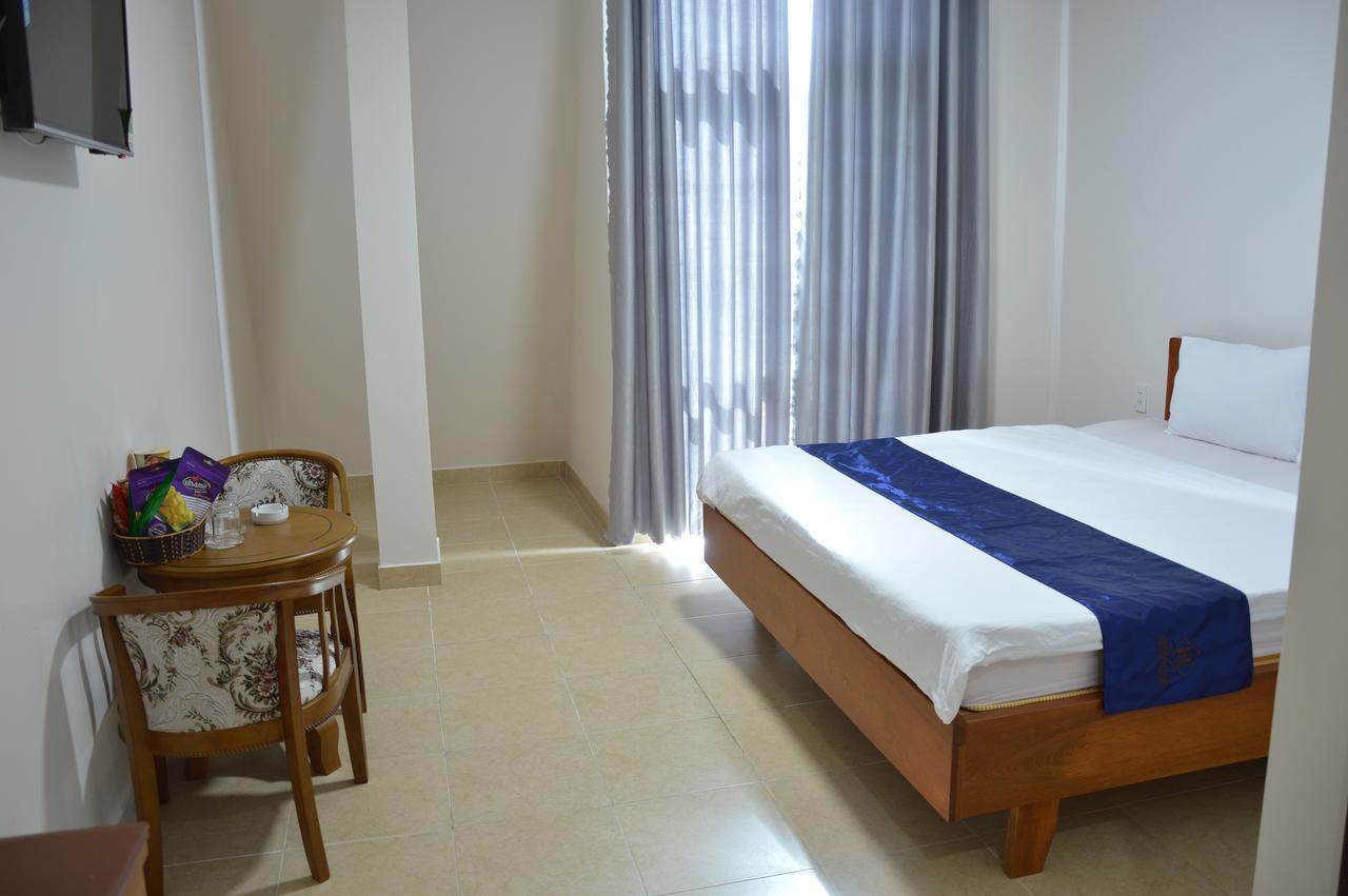 Hotel Ha Long 2*