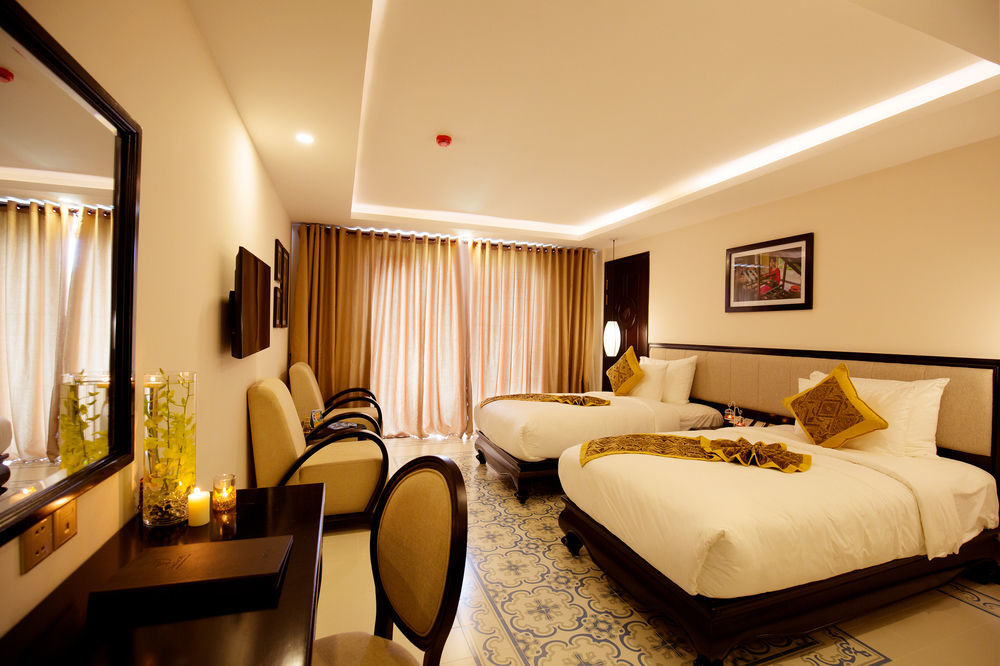 Hotel Silkotel 4*
