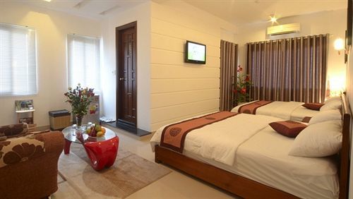 Hanh Hotel 2*