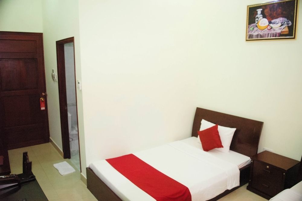 Cuu Long Hotel 3*
