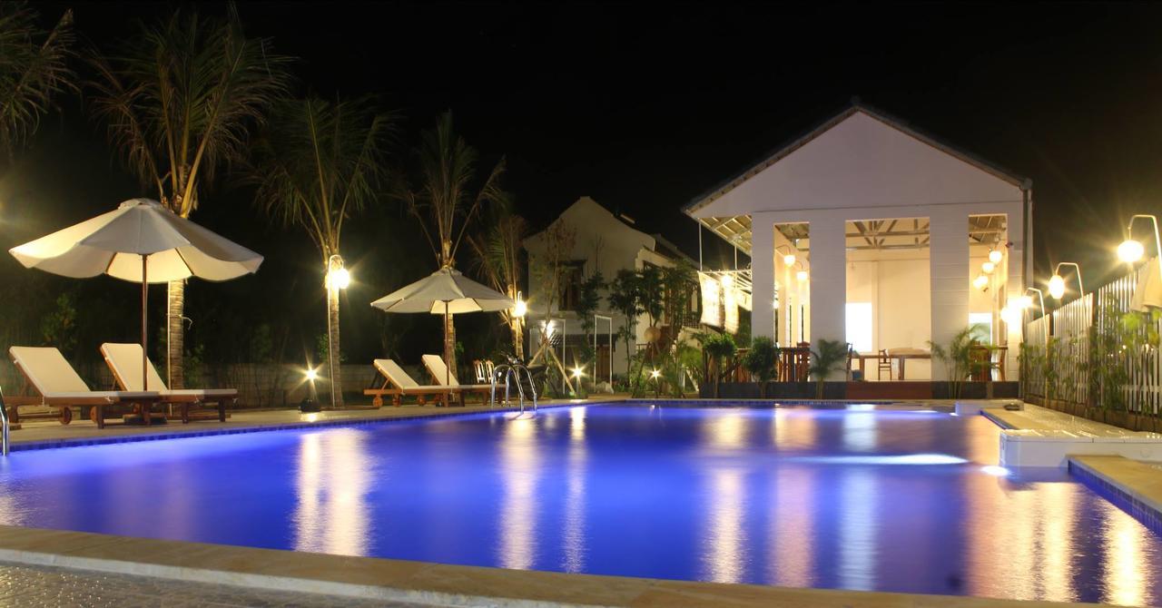 White Lotus Resort 3*