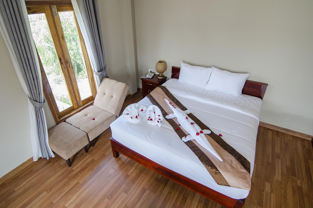 White Lotus Resort