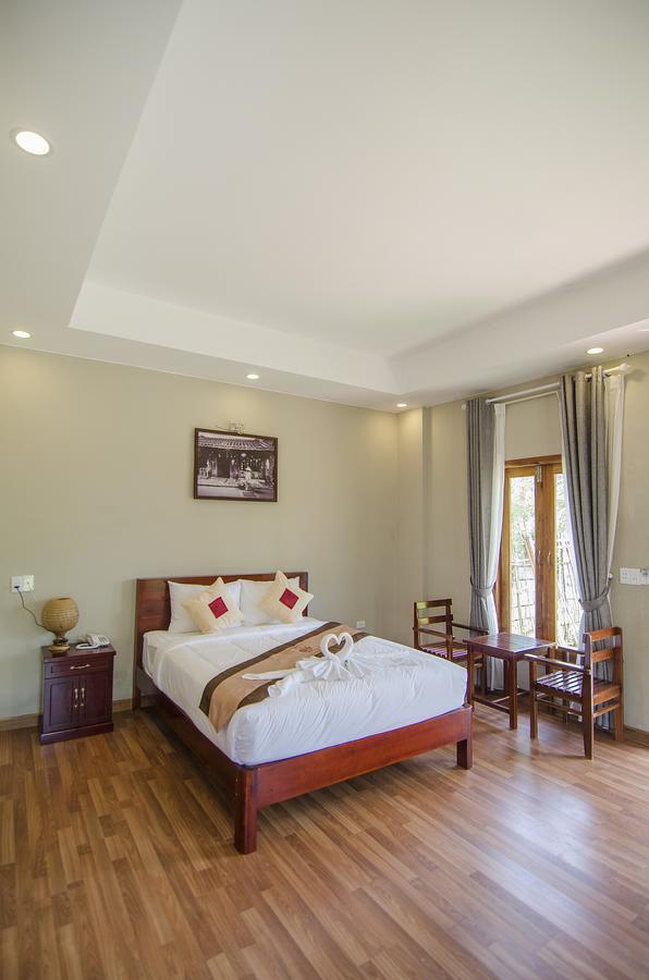 Resort White Lotus 3*