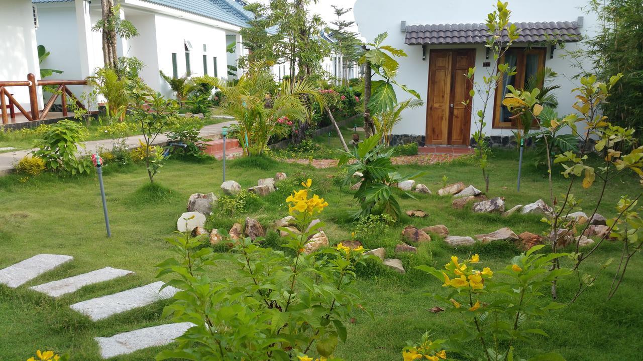 White Lotus Resort 3*